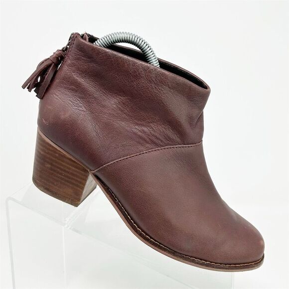 TOMS Leila Burgundy Red Leather Heel Ankle Booties Size 8 Back Zip Tassel - Picture 1 of 12